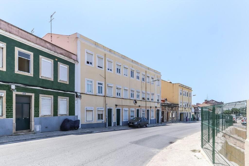 ליסבון Vita Portucale ! Bright Campo Ourique W/ Terrace מראה חיצוני תמונה